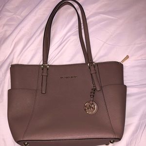 Michael Kors jetsetter purse and wallet